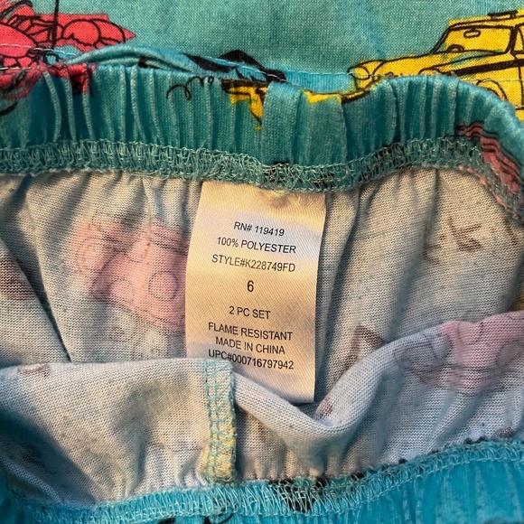 Friends Pajamas Girls Size 6 - Picture 2 of 4